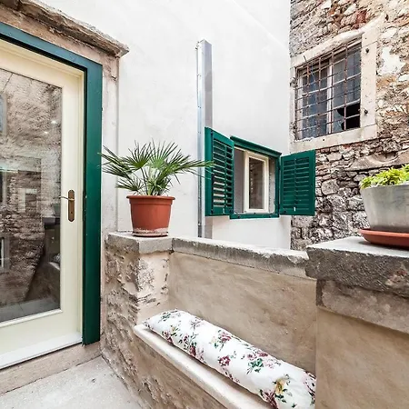 Aparment Lila Apartamento Šibenik