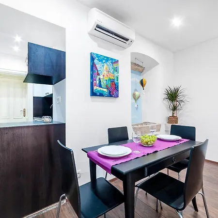 Aparment Lila *
