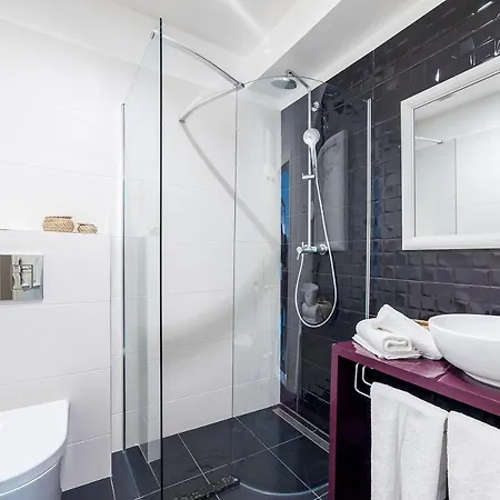 Aparment Lila
